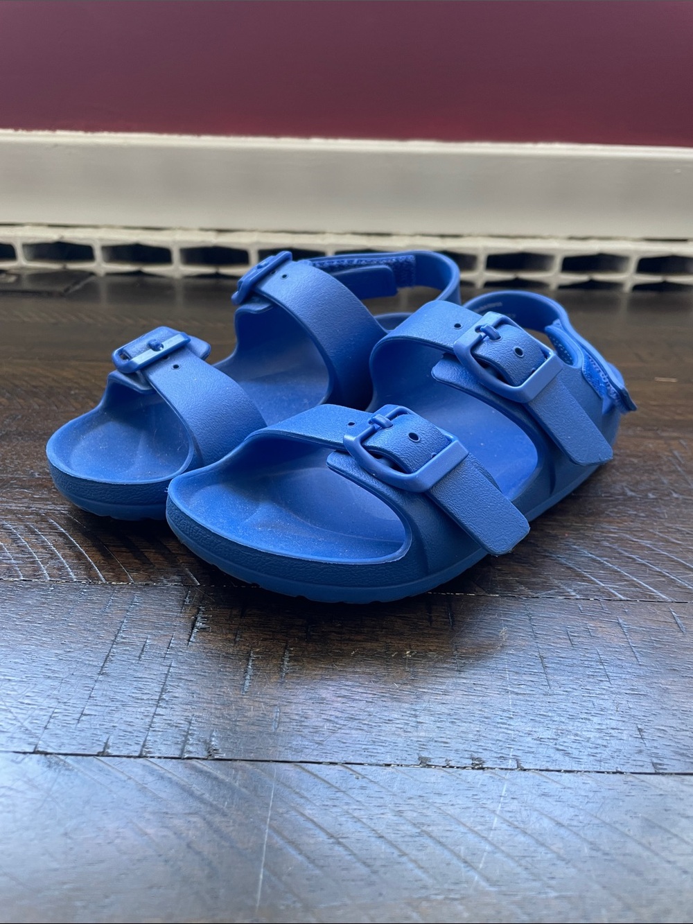 Cat & Jack Royal Blue Adjustable Buckle Kids Sandals